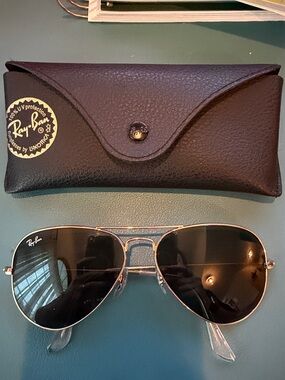 Ray-Ban Woman Aviator Sunglasses - Gold Frame with Black Lenses